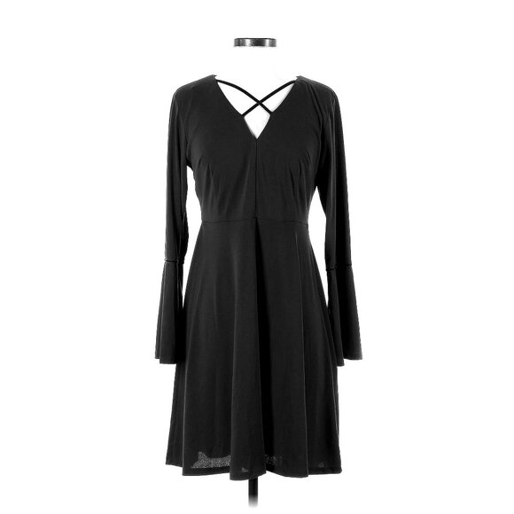 Size 14‎ BLACK CRISS-CROSS BELL SLEEVE SKATER DRESS Day/Evening All-Season Party - Picture 2 of 8
